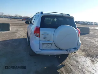 2007 Toyota RAV4 Limited with VIN JTMZD31V275050998, listed as a IAAI auction lot 41657967 with 217,646 mi miles. Bid and sale history available at carsss.com. Image 6.