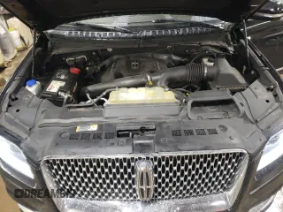 2019 Lincoln Navigator Reserve with VIN 5LMJJ2LT5KEL17211, listed as a Copart auction lot 47668475 with 102,903 mi miles and Salvage title. Bid and sale history available at DreamBid. Image 12.