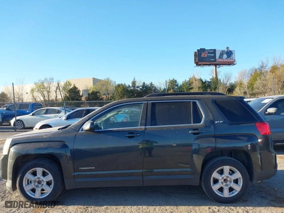 2013 GMC Terrain SLE with VIN 2GKALSEKXD6162303, listed as a IAAI auction lot 41805884 with 122,216 mi miles. Bid and sale history available at carsss.com. Image 15.