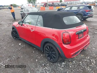 2019 MINI Convertible Cooper S с VIN WMWWG9C51K3E39565, выставлен на аукционе IAAI как лот 42125546 с пробегом 58 634 миль миль и . История ставок и продаж доступна на DreamBid. Изображение 3.