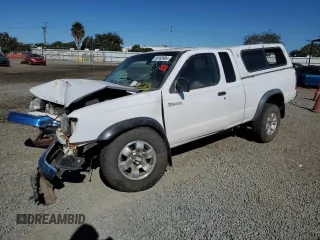 1999 Nissan Frontier XE z VIN 1N6ED26Y1XC308545, wystawiony jako Copart lot #80168984 z przebiegiem Nie podano mil oraz Szkoda całkowita • Salvage title. Historia ofert i sprzedaży dostępna na DreamBid. Obrazek 1.