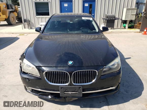 2009 BMW 7 Series 750i z VIN WBAKA83549CY33241, wystawiony jako Copart lot #75237884 z przebiegiem 130 585 mil mil oraz Szkoda całkowita • Salvage title. Historia ofert i sprzedaży dostępna na DreamBid. Obrazek 5.