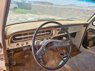 1970 Ford F-250 z VIN F25BKH91656, wystawiony jako Copart lot #65089665 z przebiegiem 22 297 mil mil oraz Czysty tytuł • Clean title. Historia ofert i sprzedaży dostępna na DreamBid. Obrazek 9.