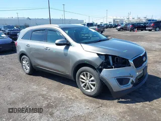 2017 Kia Sorento LX with VIN 5XYPGDA33HG320641, listed as a IAAI auction lot 41971820 with 65,838 mi miles. Bid and sale history available at carsss.com. Image 1.