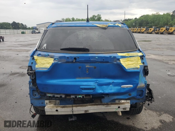 2020 Jeep Compass Altitude with VIN 3C4NJCBB3LT258572, listed as a Copart auction lot 51992325 with 141,022 mi miles and Salvage title. Bid and sale history available at DreamBid. Image 6.