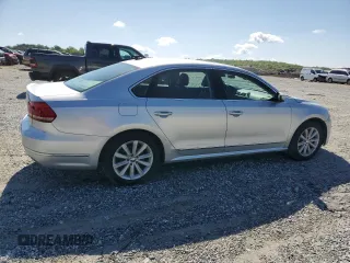 2013 Volkswagen Passat SEL Premium z VIN 1VWCP7A32DC070188, wystawiony jako Copart lot #52161325 z przebiegiem 175 368 mil mil oraz Szkoda całkowita • Salvage title. Historia ofert i sprzedaży dostępna na DreamBid. Obrazek 3.