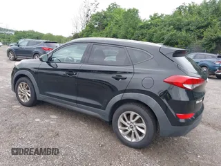 2016 Hyundai Tucson SE z VIN KM8J3CA45GU041303, wystawiony jako IAAI lot #42463591 z przebiegiem 96 516 mil mil oraz . Historia ofert i sprzedaży dostępna na DreamBid. Obrazek 3.