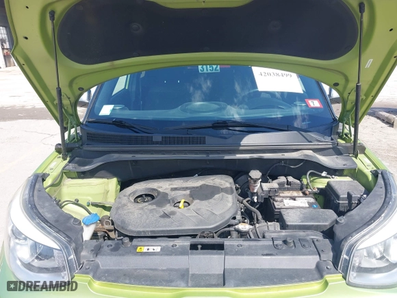 2014 Kia Soul ! with VIN KNDJX3A55E7733493, listed as a IAAI auction lot 42038499 with 156,224 mi miles. Bid and sale history available at carsss.com. Image 10.