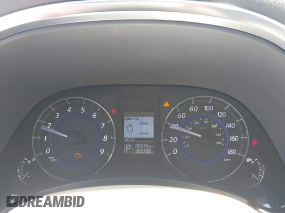 2017 Infiniti QX70 z VIN JN8CS1MU4HM142385, wystawiony jako IAAI lot #41774588 z przebiegiem 80 015 mil mil oraz . Historia ofert i sprzedaży dostępna na DreamBid. Obrazek 7.