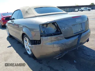 2007 Audi A4 2.0T z VIN WAUAF48H67K032970, wystawiony jako IAAI lot #42643317 z przebiegiem 159 329 mil mil oraz . Historia ofert i sprzedaży dostępna na DreamBid. Obrazek 6.