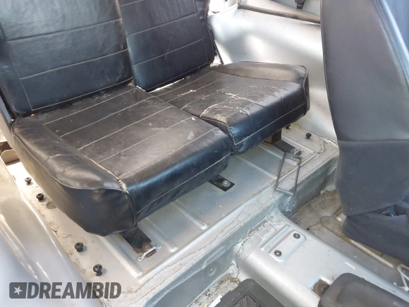 2004 Jeep Wrangler SE with VIN 1J4FA29134P715165, listed as a IAAI auction lot 42297821 with 109,397 mi miles and . Bid and sale history available at DreamBid. Image 8.