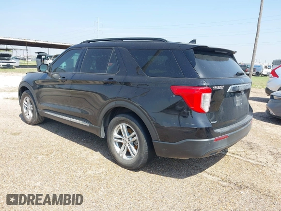 2022 Ford Explorer XLT z VIN 1FMSK7DH1NGA36852, wystawiony jako IAAI lot #41941093 z przebiegiem 40 623 mil mil oraz . Historia ofert i sprzedaży dostępna na DreamBid. Obrazek 3.