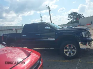 2010 GMC Sierra 1500 SLE z VIN 3GTRKVE37AG237387, wystawiony jako IAAI lot #42226235 z przebiegiem 181 766 mil mil oraz . Historia ofert i sprzedaży dostępna na DreamBid. Obrazek 13.