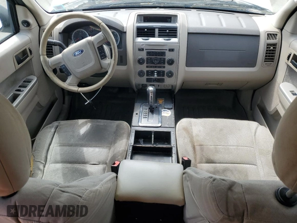 2010 Ford Escape Hybrid z VIN 1FMCU5K35AKC13081, wystawiony jako Copart lot #55447445 z przebiegiem 74 496 mil mil oraz Czysty tytuł • Clean title. Historia ofert i sprzedaży dostępna na DreamBid. Obrazek 8.