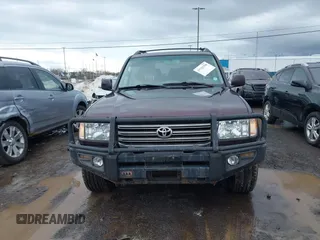 2004 Toyota Land Cruiser with VIN JTEHT05J242066695, listed as a IAAI auction lot 41725358 with 226,895 mi miles. Bid and sale history available at carsss.com. Image 12.