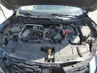 2021 Nissan Rogue SV z VIN 5N1AT3BB9MC771102, wystawiony jako Copart lot #52547865 z przebiegiem 105 602 mil mil oraz Szkoda całkowita • Salvage title. Historia ofert i sprzedaży dostępna na DreamBid. Obrazek 12.