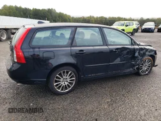 2011 Volvo V50 with VIN YV1672MW5B2603334, listed as a Copart auction lot 72317624 with 88,924 mi miles and Salvage Title. Bid and sale history available at carsss.com. Image 3.