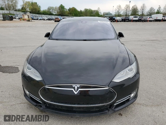 2015 Tesla Model S 85D with VIN 5YJSA1H42FF089907, listed as a Copart auction lot 53964335 with 70,386 mi miles and Salvage Title. Bid and sale history available at carsss.com. Image 5.