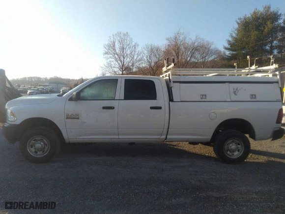 2018 Ram 2500 Tradesman with VIN 3C6TR5HT0JG314024, listed as a IAAI auction lot 41683156 with 77,425 mi miles. Bid and sale history available at carsss.com. Image 14.