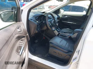2015 Ford Escape SE with VIN 1FMCU0G91FUC65044, listed as a IAAI auction lot 42083688 with 111,972 mi miles and . Bid and sale history available at carsss.com. Image 5.
