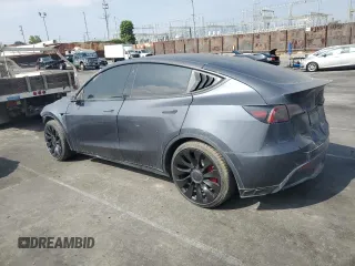 2022 Tesla Model Y Performance z VIN 7SAYGDEF3NF547827, wystawiony jako Copart lot #53151835 z przebiegiem 29 631 mil mil oraz Szkody całkowita. Historia ofert i sprzedaży dostępna na DreamBid. Obrazek 2.