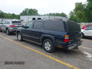 2005 Chevrolet Suburban LT z VIN 3GNFK16Z35G230772, wystawiony jako IAAI lot #42542995 z przebiegiem 178 951 mil mil oraz . Historia ofert i sprzedaży dostępna na DreamBid. Obrazek 3.