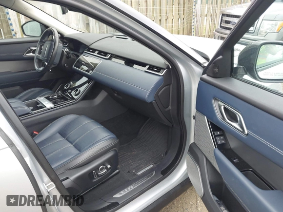 2018 Land Rover Range Rover Velar R-Dynamic HSE z VIN SALYM2RV0JA742422, wystawiony jako IAAI lot #42168647 z przebiegiem 65 298 mil mil oraz . Historia ofert i sprzedaży dostępna na DreamBid. Obrazek 5.