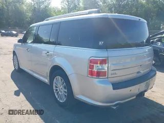 2016 Ford Flex SEL z VIN 2FMHK6C81GBA10395, wystawiony jako IAAI lot #42398870 z przebiegiem 271 457 mil mil oraz . Historia ofert i sprzedaży dostępna na DreamBid. Obrazek 3.