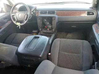 2008 Chevrolet Tahoe 1LT with VIN 1GNFC13J38R243571, listed as a Copart auction lot 62950294 with 199,698 mi miles and Salvage title. Bid and sale history available at DreamBid. Image 8.