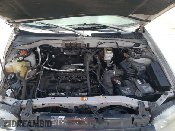 2007 Ford Escape XLS z VIN 1FMYU02Z97KC06172, wystawiony jako Copart lot #56978575 z przebiegiem 155 456 mil mil oraz Szkoda całkowita • Salvage title. Historia ofert i sprzedaży dostępna na DreamBid. Obrazek 12.