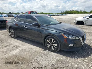2022 Nissan Altima SV z VIN 1N4BL4DVXNN343346, wystawiony jako Copart lot #59208975 z przebiegiem 56 711 mil mil oraz Nie do naprawy • Non repairable. Historia ofert i sprzedaży dostępna na DreamBid. Obrazek 4.