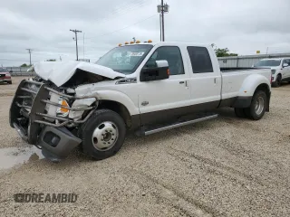 2015 Ford F-350 Lariat z VIN 1FT8W3CT5FEB77910, wystawiony jako Copart lot #55400135 z przebiegiem 169 309 mil mil oraz Szkoda całkowita • Salvage title. Historia ofert i sprzedaży dostępna na DreamBid. Obrazek 1.