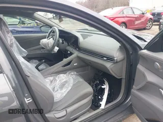 2024 Hyundai Elantra SEL with VIN KMHLM4DGXRU783877, listed as a IAAI auction lot 41892547 with 2,350 mi miles and . Bid and sale history available at DreamBid. Image 5.