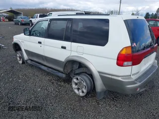 1998 Mitsubishi Montero Sport LS with VIN JA4MT31P3WP025054, listed as a IAAI auction lot 41880704 with 381,966 mi miles. Bid and sale history available at carsss.com. Image 3.