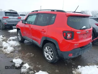 2016 Jeep Renegade Latitude with VIN ZACCJBBT2GPC78349, listed as a IAAI auction lot 41532713 with 162,330 mi miles. Bid and sale history available at carsss.com. Image 3.