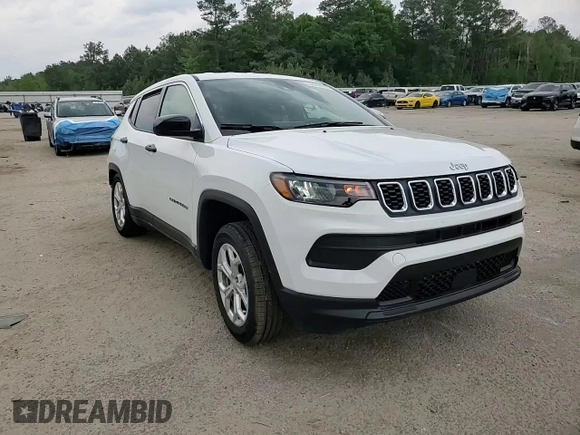 2024 Jeep Compass Sport z VIN 3C4NJDAN8RT157988, wystawiony jako Copart lot #52944995 z przebiegiem 7 740 mil mil oraz Szkoda całkowita • Salvage title. Historia ofert i sprzedaży dostępna na DreamBid. Obrazek 11.