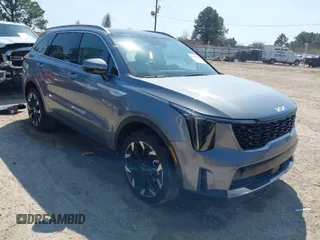 2025 Kia Sorento EX z VIN 5XYRH4JF9SG325771, wystawiony jako IAAI lot #41750566 z przebiegiem 2 834 mil mil oraz . Historia ofert i sprzedaży dostępna na DreamBid. Obrazek 1.