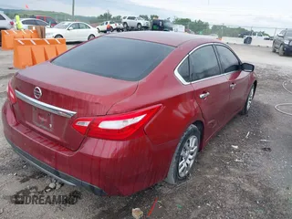 2016 Nissan Altima S with VIN 1N4AL3AP8GN342632, listed as a IAAI auction lot 42423783 with 131,469 mi miles and . Bid and sale history available at DreamBid. Image 4.