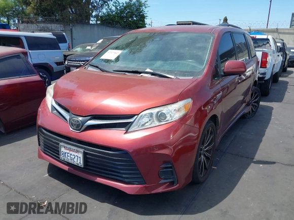 2019 Toyota Sienna LE Auto Access Seat z VIN 5TDKZ3DC6KS966678, wystawiony jako IAAI lot #42327837 z przebiegiem 74 153 mil mil oraz . Historia ofert i sprzedaży dostępna na DreamBid. Obrazek 17.