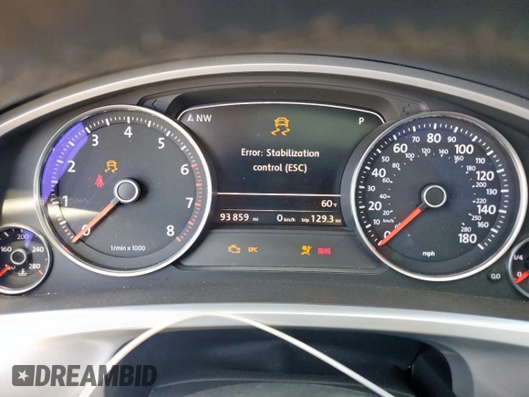 2013 Volkswagen Touareg Exec z VIN WVGEF9BPXDD007602, wystawiony jako Copart lot #50031785 z przebiegiem 93 859 mil mil oraz Szkody całkowita. Historia ofert i sprzedaży dostępna na DreamBid. Obrazek 9.