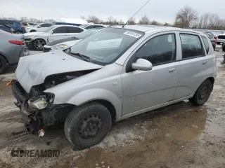 2007 Chevrolet Aveo LT z VIN KL1TG65667B765244, wystawiony jako Copart lot #46334155 z przebiegiem 325 363 mil mil oraz Czysty tytuł • Clean title. Historia ofert i sprzedaży dostępna na DreamBid. Obrazek 1.