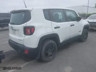 2018 Jeep Renegade Sport with VIN ZACCJBAB1JPH94427, listed as a IAAI auction lot 41900517 with 37,968 mi miles. Bid and sale history available at carsss.com. Image 4.