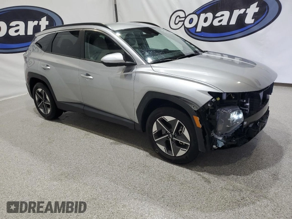 2025 Hyundai Tucson SEL with VIN 5NMJB3DE7SH467733, listed as a Copart auction lot 54535135 with 13,538 mi miles and Clean Title. Bid and sale history available at DreamBid. Image 4.