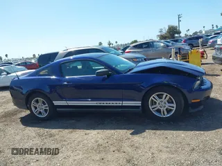2011 Ford Mustang V6 with VIN 1ZVBP8AM1B5128934, listed as a IAAI auction lot 41805865 with 165,178 mi miles and . Bid and sale history available at carsss.com. Image 13.