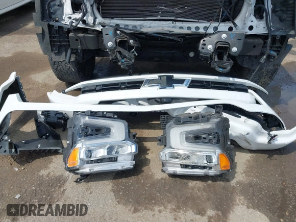 2023 Chevrolet Silverado 1500 RST with VIN 2GCUDEED6P1124688, listed as a IAAI auction lot 42028957 with 21,623 mi miles and . Bid and sale history available at DreamBid. Image 12.