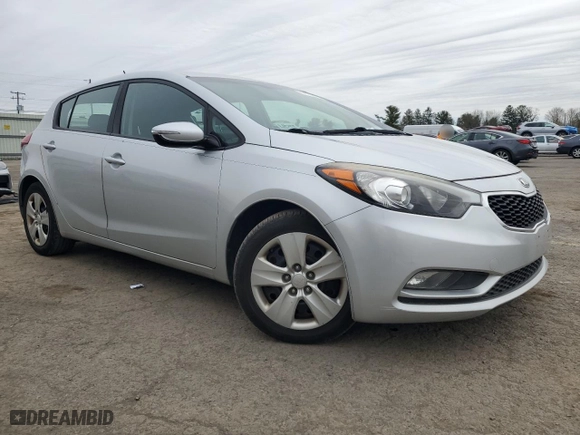 2016 Kia Forte 5-Door LX with VIN KNAFK5A87G5576443, listed as a Copart auction lot 51723015 with 129,084 mi miles and Clean Title. Bid and sale history available at carsss.com. Image 4.