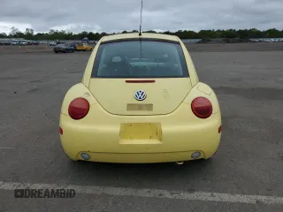 2001 Volkswagen Beetle GLX z VIN 3VWDD21C91M439090, wystawiony jako Copart lot #57915605 z przebiegiem 102 314 mil mil oraz Nie do naprawy. Historia ofert i sprzedaży dostępna na DreamBid. Obrazek 6.