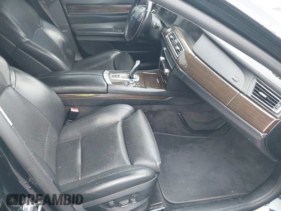 2010 BMW 7 Series 750Li с VIN WBAKB8C5XACY62728, выставлен на аукционе IAAI как лот 42375605 с пробегом 128 368 миль миль и . История ставок и продаж доступна на DreamBid. Изображение 5.