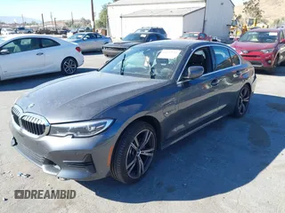 2022 BMW 3 Series 330e with VIN 3MW5P7J05N8C77293, listed as a IAAI auction lot 41322532 with 1 mi miles. Bid and sale history available at carsss.com. Image 2.