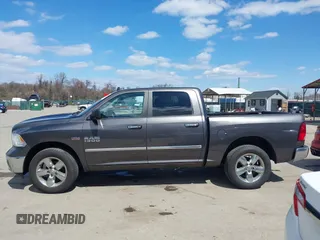 2016 Ram 1500 Big Horn z VIN 3C6RR7LT3GG123977, wystawiony jako IAAI lot #41869762 z przebiegiem 178 415 mil mil oraz . Historia ofert i sprzedaży dostępna na DreamBid. Obrazek 15.